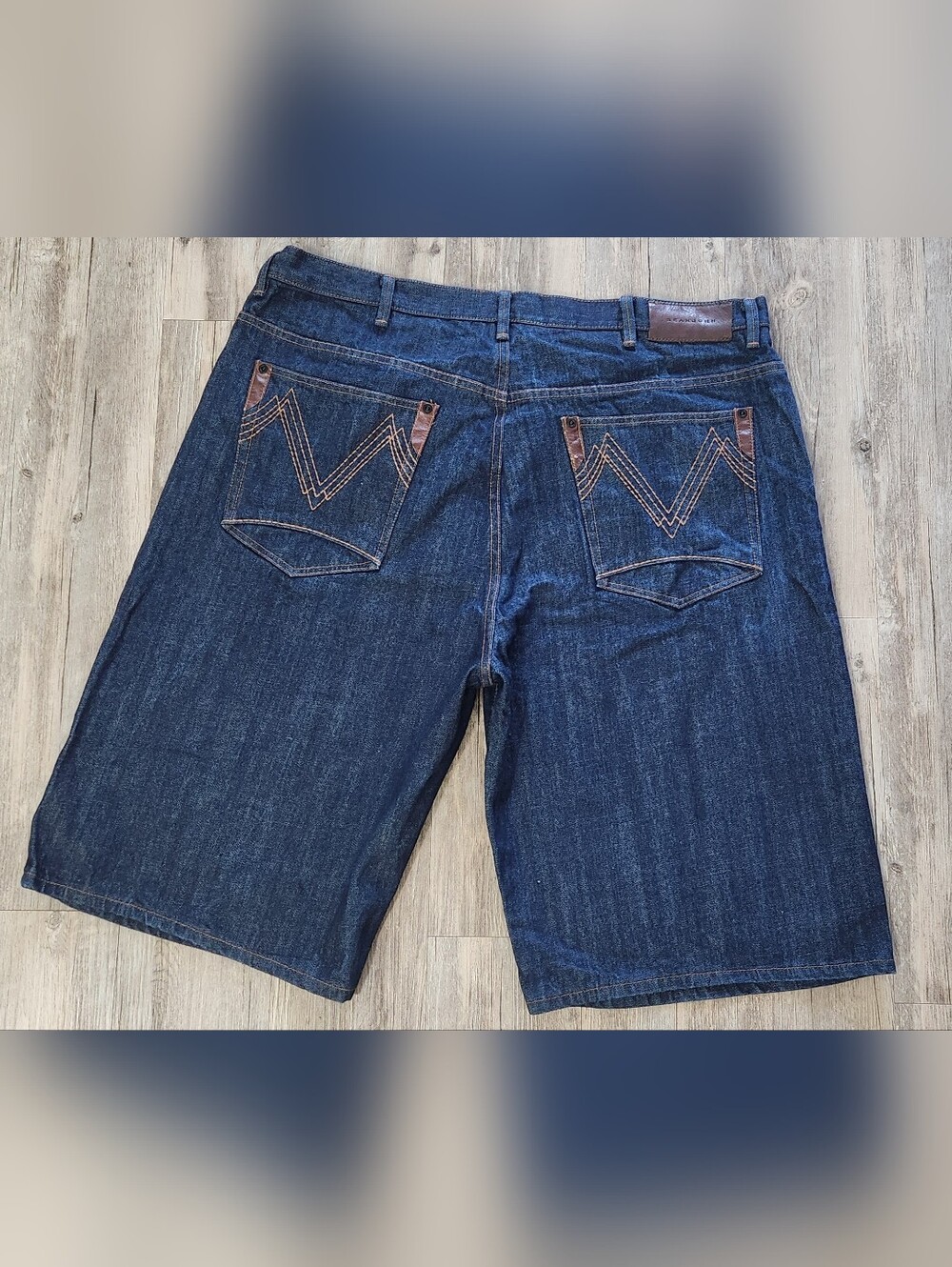 Mens Sean John Y2k Vintage baggy shorts Embroidered pockets dark Denim‎ size 44B